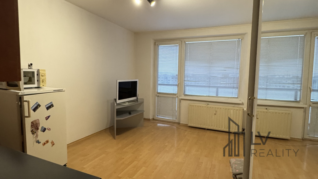 Na predaj garsónka s loggiou na Amurskej ulici v Košiciach – Nad Jazerom