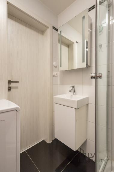 Na prenájom pekný zariadený 1,5 izbový byt, Jesenná ul., Košice