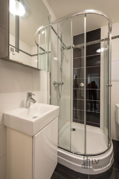 Na prenájom pekný zariadený 1,5 izbový byt, Jesenná ul., Košice