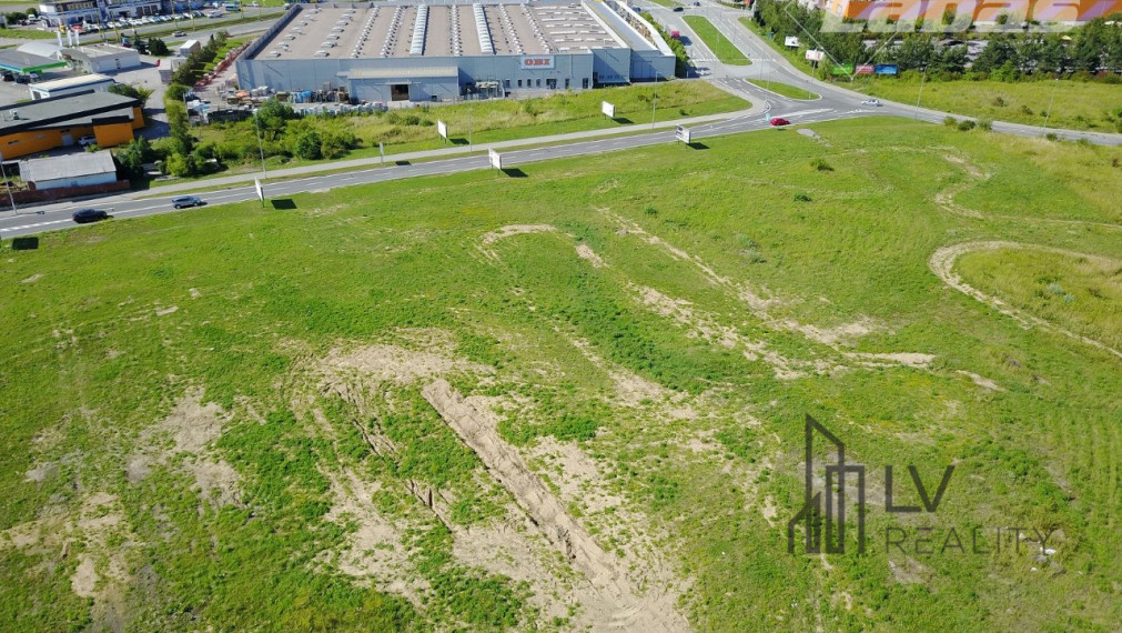 Pozemky na predaj pri Optime