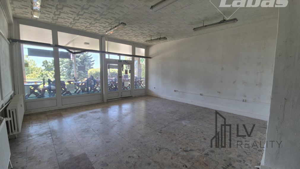 Obchodný priestor na prenájom v OC Hornád, 54 m2