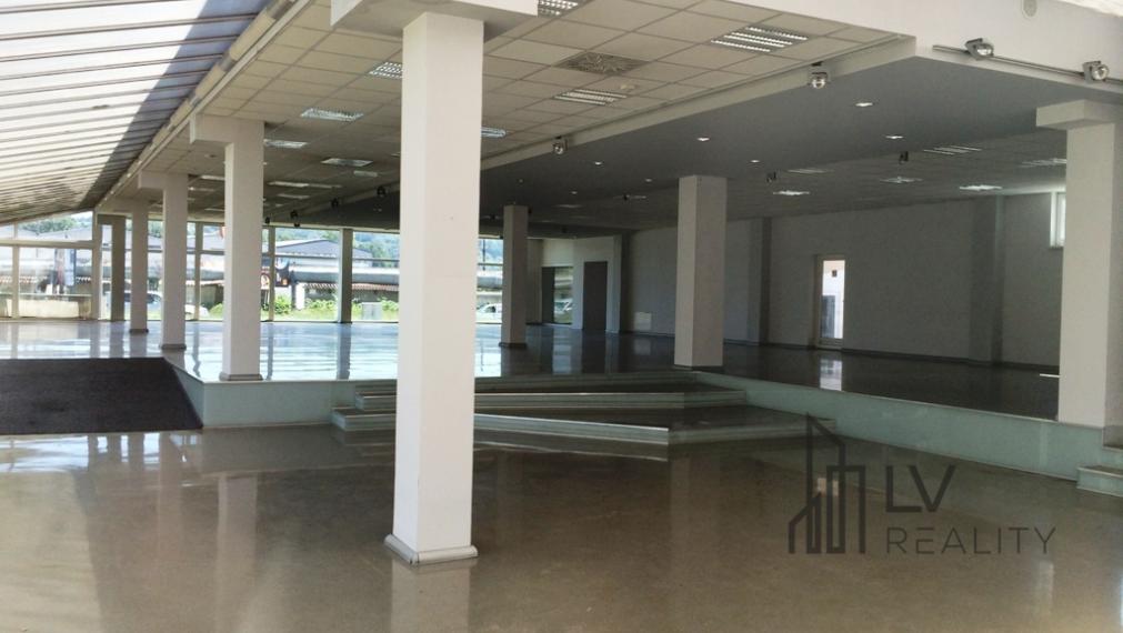 Na prenájom komerčná budova, Rosná 7, Košice