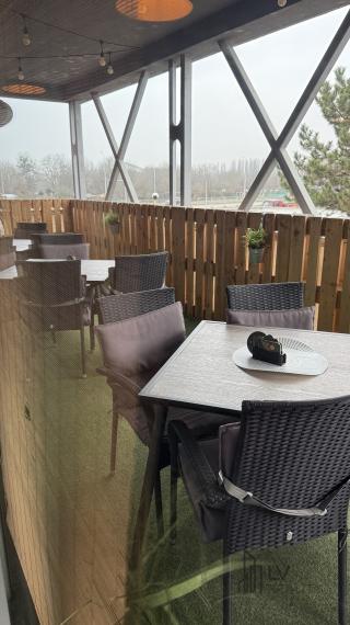 Na prenájom OC Važec - Pub Paletka 313,5 m2 + Terasa 73 m2