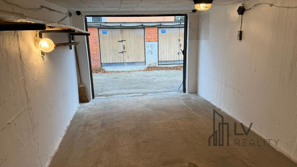 Na prenájom garáž, na rohu Važeckej a Meteorovej ul., Košice