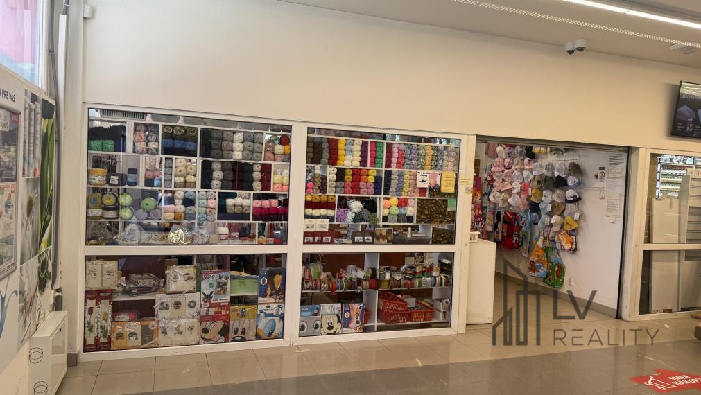 Obchodný priestor na prenájom v OC Iskra, 18,3 m2