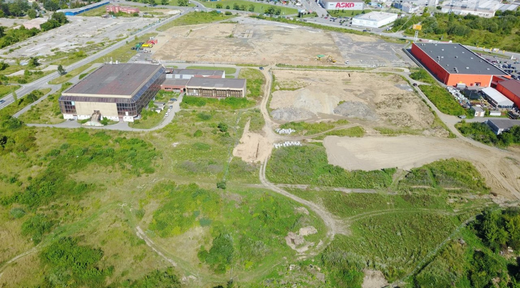 Pozemky na predaj pri Optime