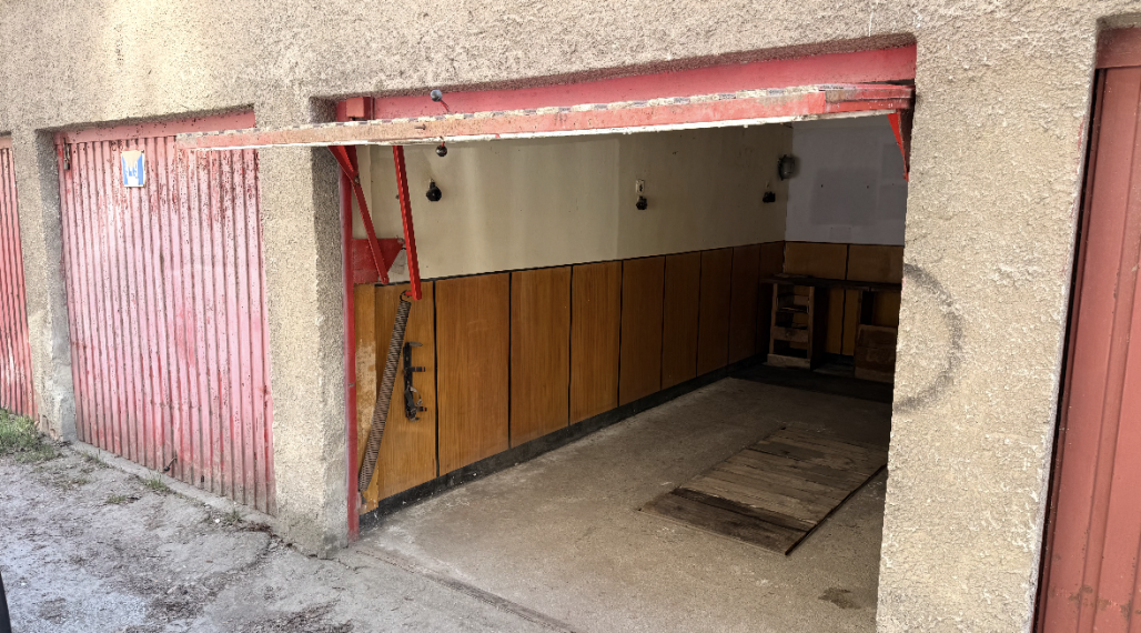 Na prenájom garáž na Perlovej ulici v Košiciach - mestská časť Juh