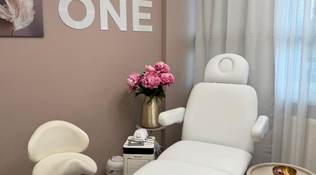 Prenájom / odstúpenie kompletne vybaveného beauty priestoru v Košiciach, ul. Gudernova – OC ERIKA