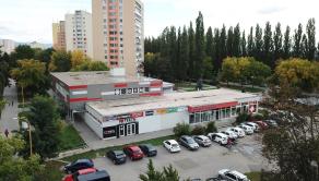 Obchodné priestory na prenájom, 208,38m2 v OC Ždiar na sídlisku Nad jazerom - fotografia 1