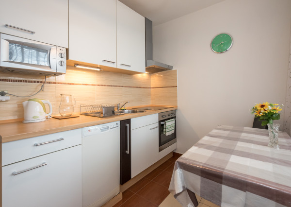 Na prenájom pekný 1,5 izbový byt, Stálicová ul., Košice