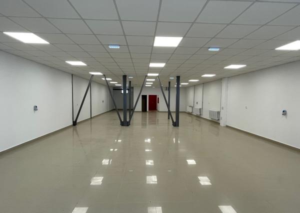Obchodný priestor na prenájom v OC Laborec, 179 m2