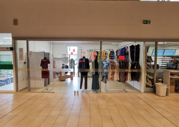 Obchodný priestor na prenájom OC Sečovce, 22 m2