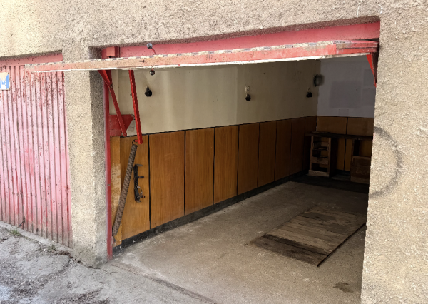 Na prenájom garáž na Perlovej ulici v Košiciach - mestská časť Juh