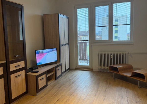 Na prenájom 2- izbový byt na Lomenej ulici v Košiciach