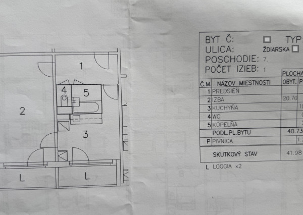 Na predaj 1-izbový byt s 2 loggiami v pôvodnom stave na Ždiarskej ulici v Košiciach – Nad jazerom