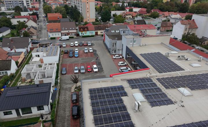 Na prenájom obchodné priestory 524 m2, Piešťany - fotografia 1