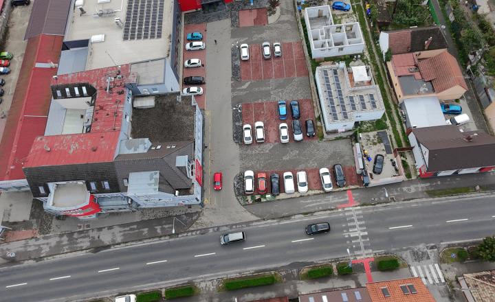 Na prenájom obchodné priestory 524 m2, Piešťany - fotografia 3