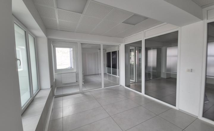Na prenájom obchodné priestory 524 m2, Piešťany - fotografia 6