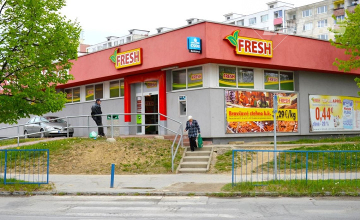 Ponúkame na prenájom obchodný priestor v OC Iskra, na Čordákovej 2 v Košiciach,na sídlisku KVP