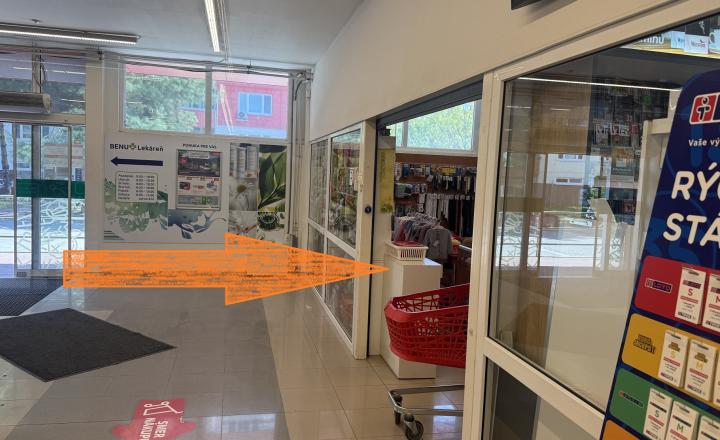 Ponúkame na prenájom obchodný priestor v OC Iskra, na Čordákovej 2 v Košiciach,na sídlisku KVP - fotografia 3