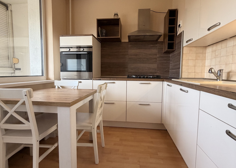 Na predaj 1-izbový byt s 2 loggiami na Ždiarskej ulici v Košiciach – Nad jazerom